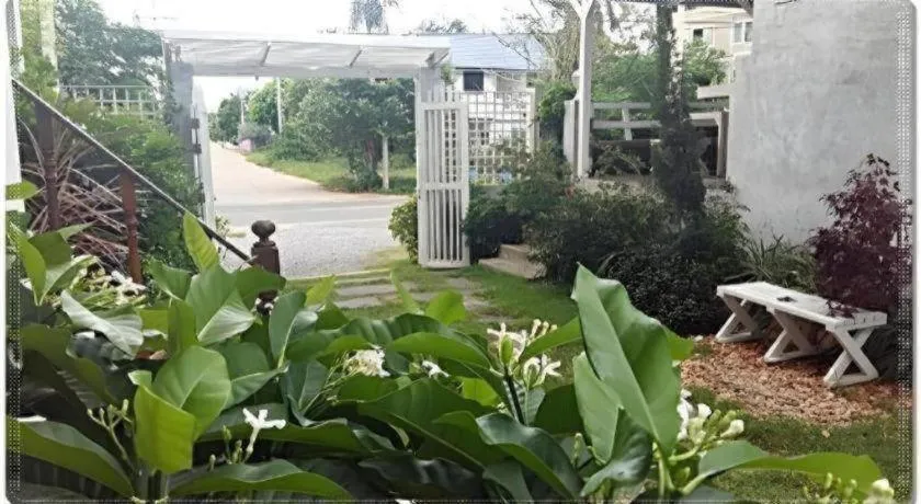 Baan Parinda (Pompom Home)