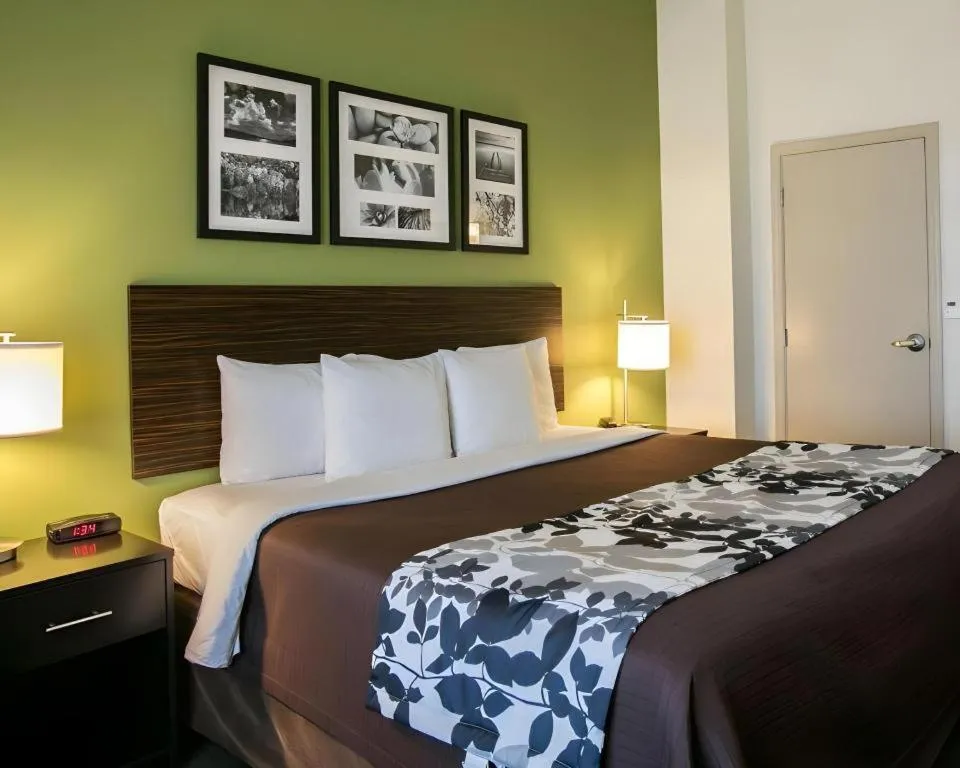Bed in Sleep Inn & Suites Dripping Springs - Austin Area