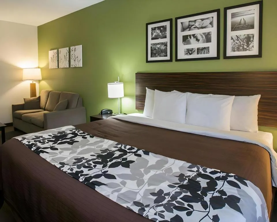Bed in Sleep Inn & Suites Dripping Springs - Austin Area