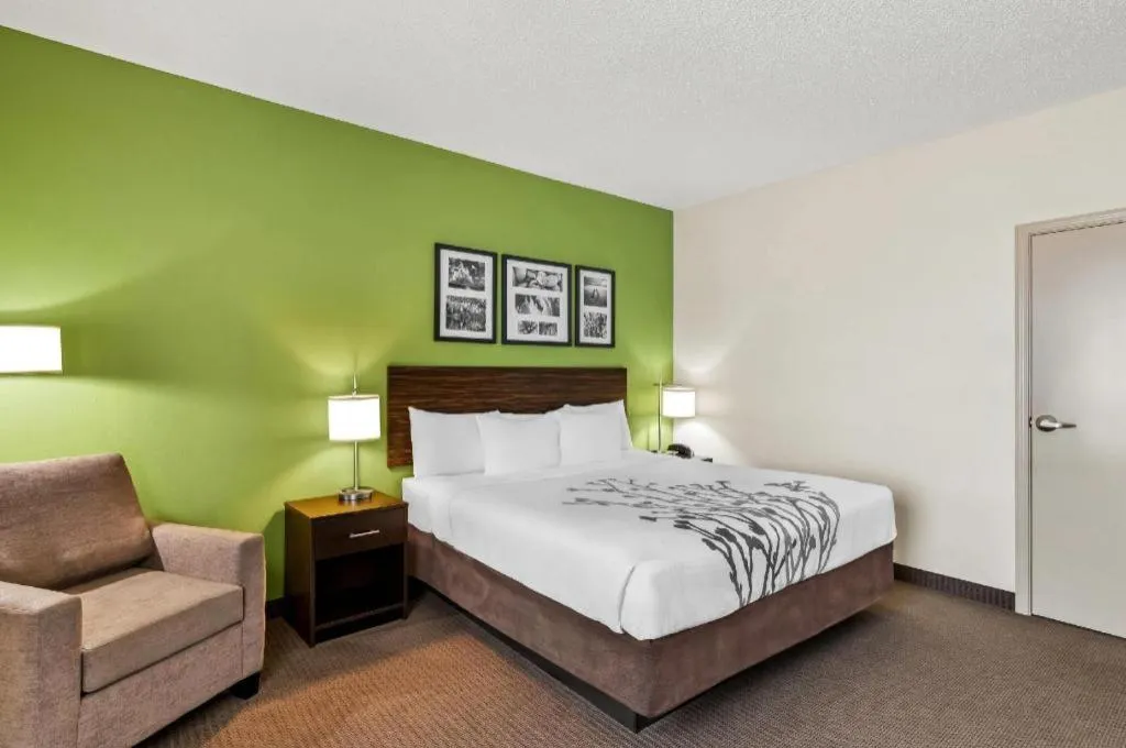 Bed in Sleep Inn & Suites Dripping Springs - Austin Area