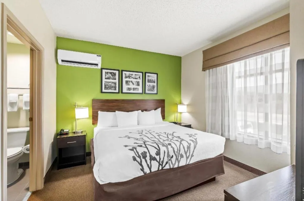 Bed in Sleep Inn & Suites Dripping Springs - Austin Area