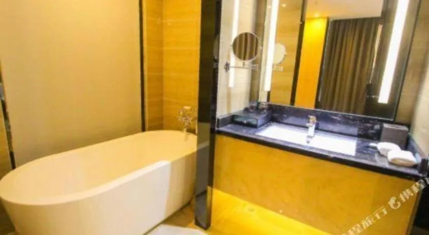 Golden Phoenix International Hotel