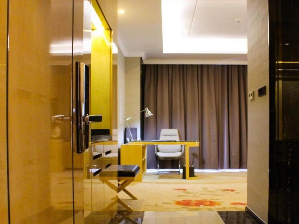 Golden Phoenix International Hotel