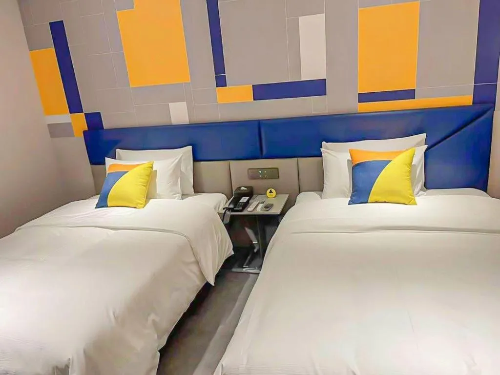 Bed in 7 Days Inn Beijing Tongzhou Universal Studio Linheli Metro Station