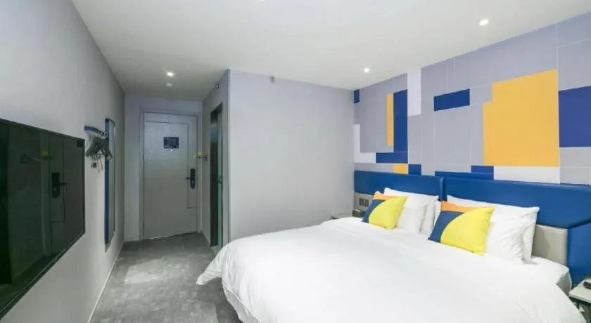 Bed in 7 Days Inn Beijing Tongzhou Universal Studio Linheli Metro Station