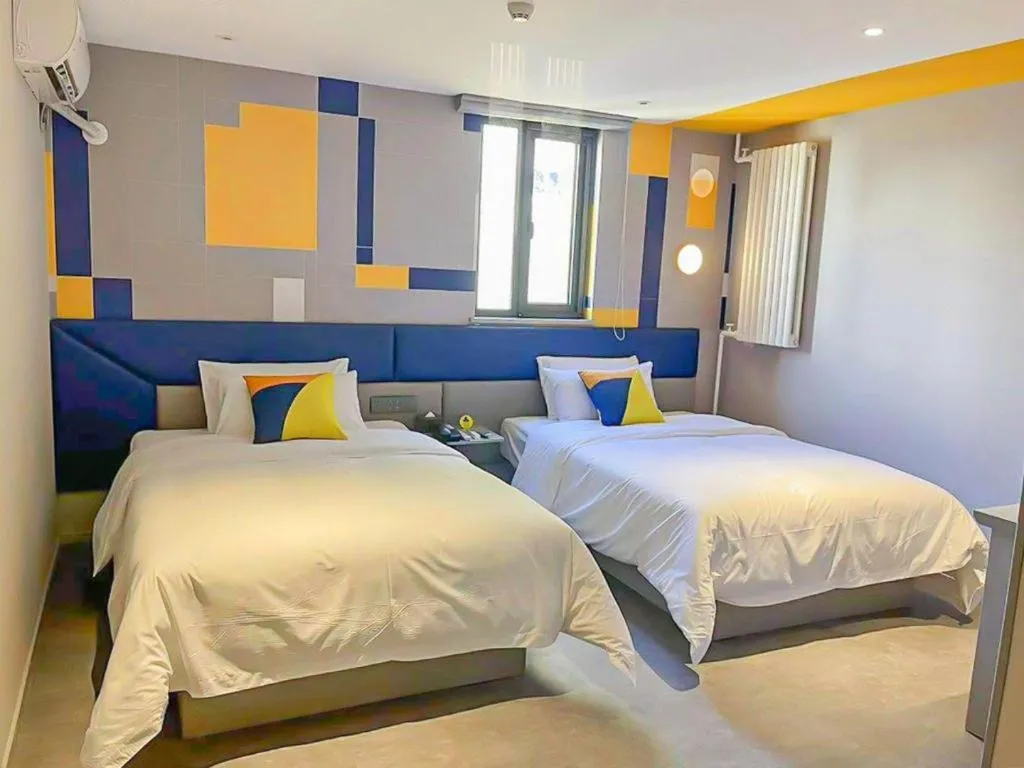 Bed in 7 Days Inn Beijing Tongzhou Universal Studio Linheli Metro Station