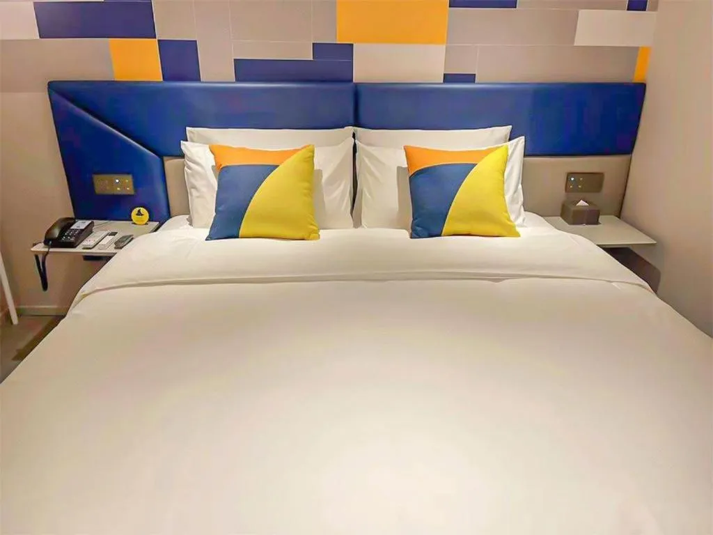 Bed in 7 Days Inn Beijing Tongzhou Universal Studio Linheli Metro Station