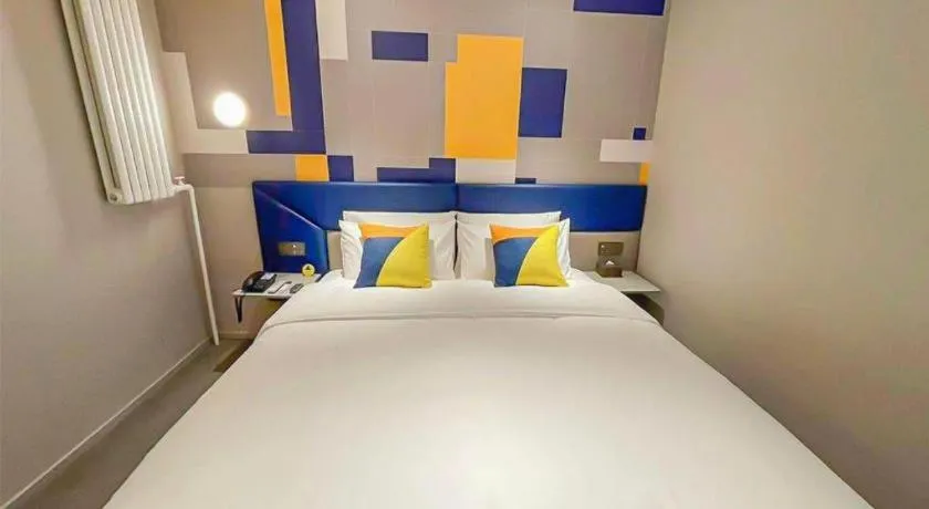 Bed in 7 Days Inn Beijing Tongzhou Universal Studio Linheli Metro Station