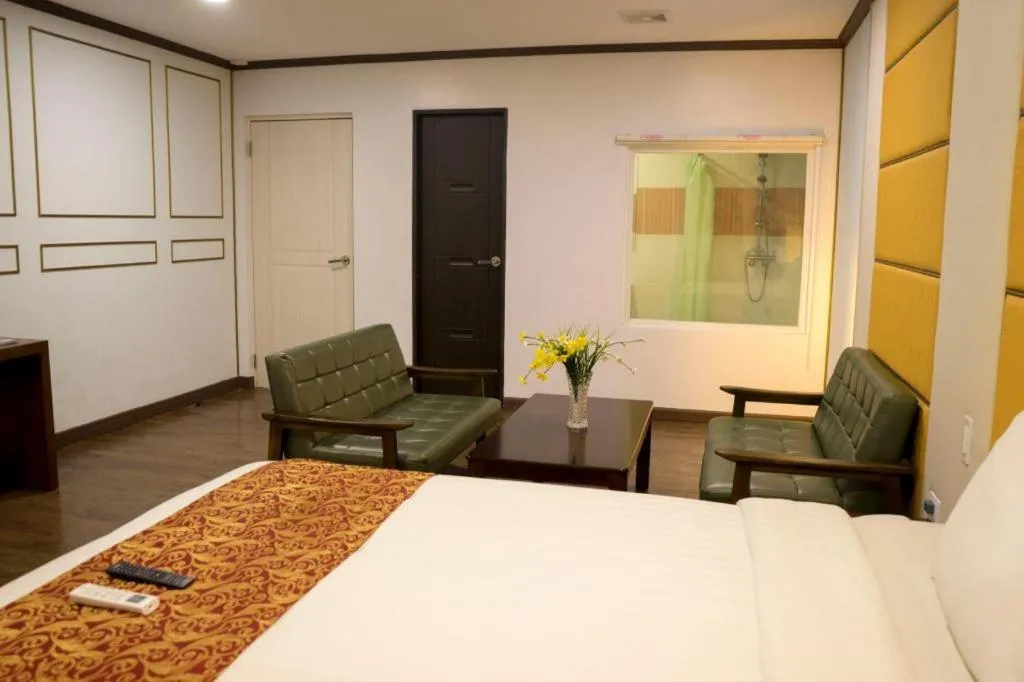 Bed in Horizon Hotel