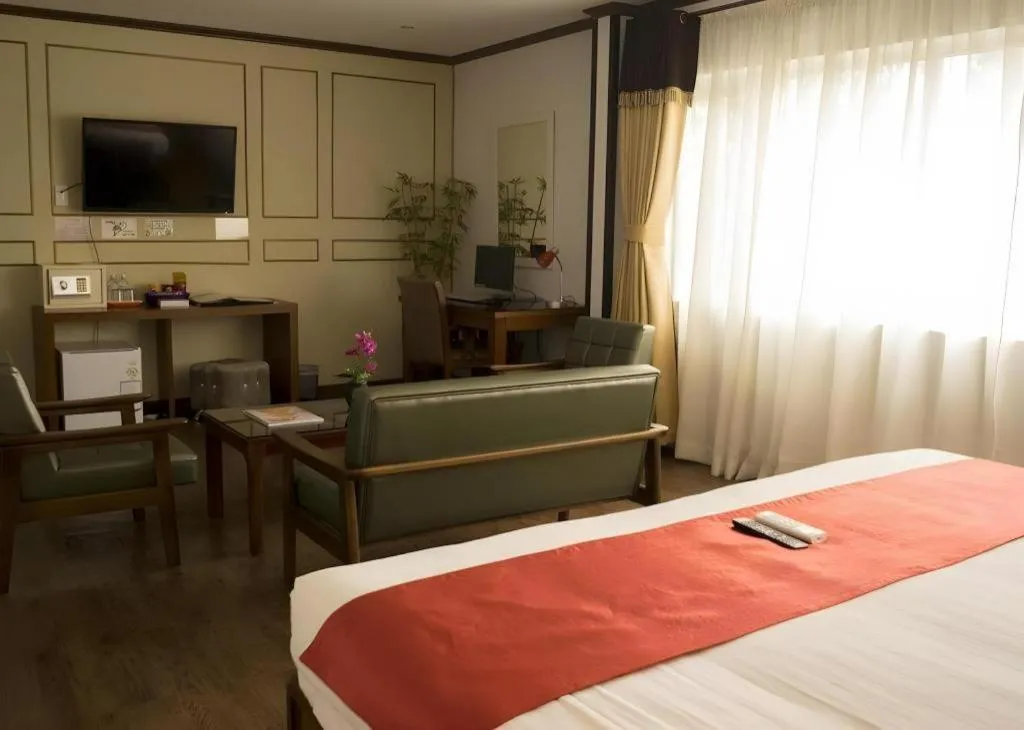 Bed in Horizon Hotel