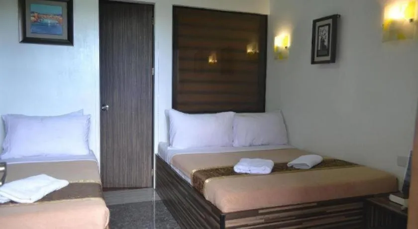 Bed in Zanrock Micro Hotel