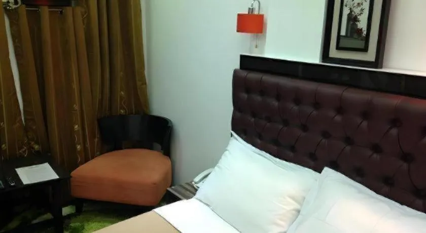 Bed in Zanrock Micro Hotel