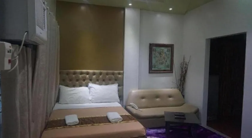 Bed in Zanrock Micro Hotel