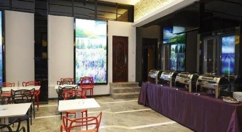 Lavande Hotel Wuhan Wujia Mountain Branch