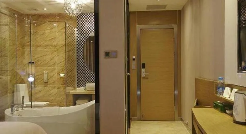 Lavande Hotel Wuhan Wujia Mountain Branch