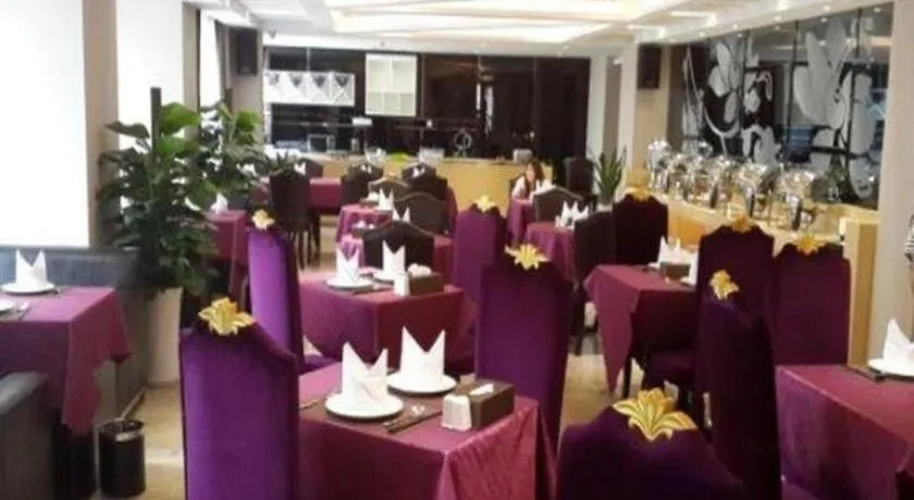 Lavande Hotel Wuhan Wujia Mountain Branch