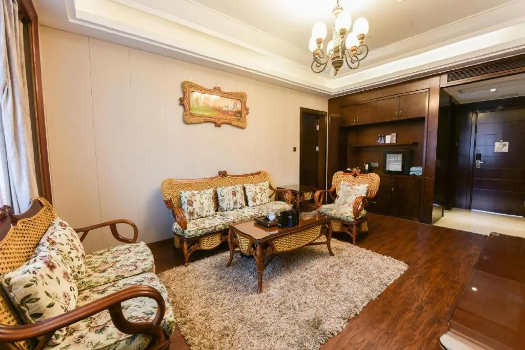 Fuzhou Chuanjie Hotspring and Golf Club Hotel