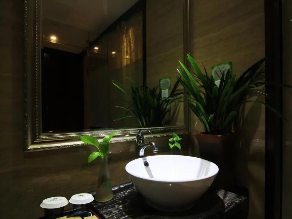 Fuzhou Chuanjie Hotspring and Golf Club Hotel