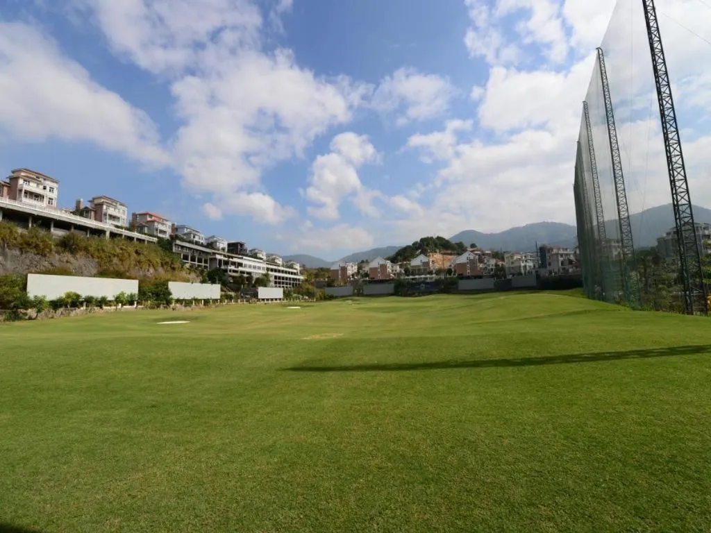 Fuzhou Chuanjie Hotspring and Golf Club Hotel