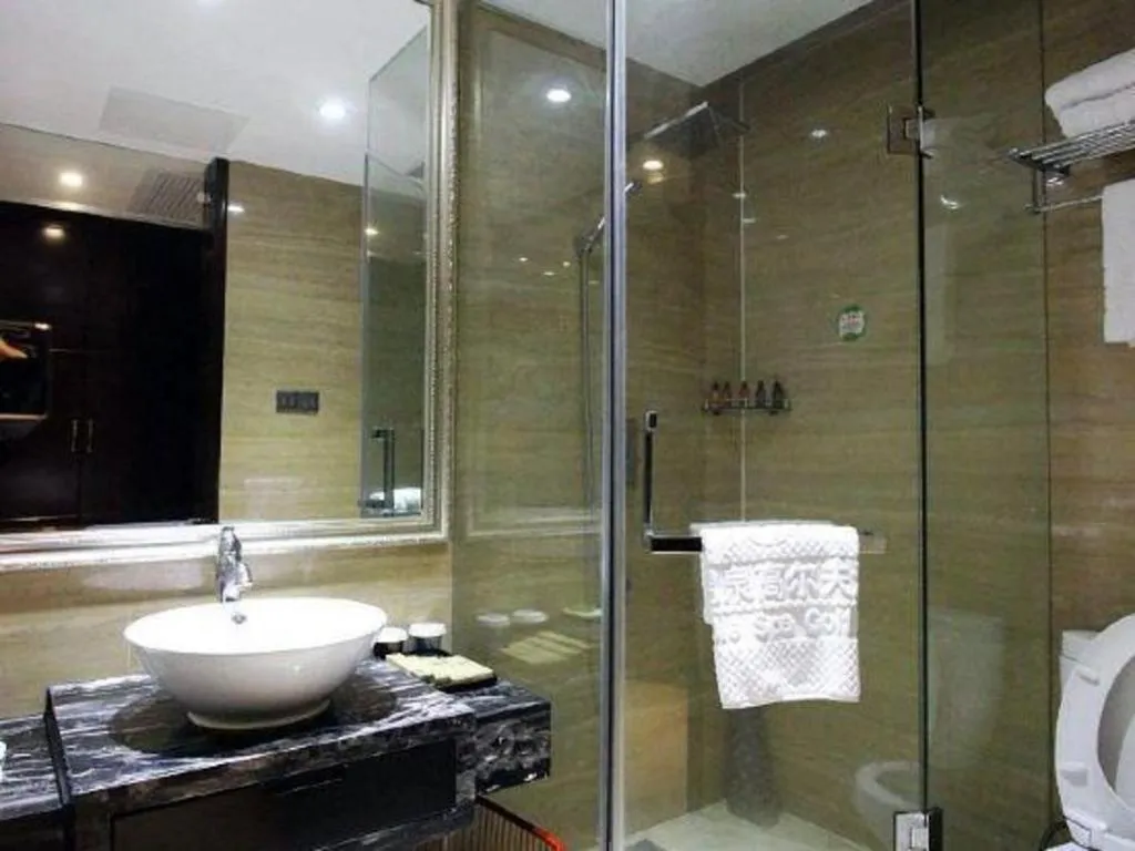 Fuzhou Chuanjie Hotspring and Golf Club Hotel