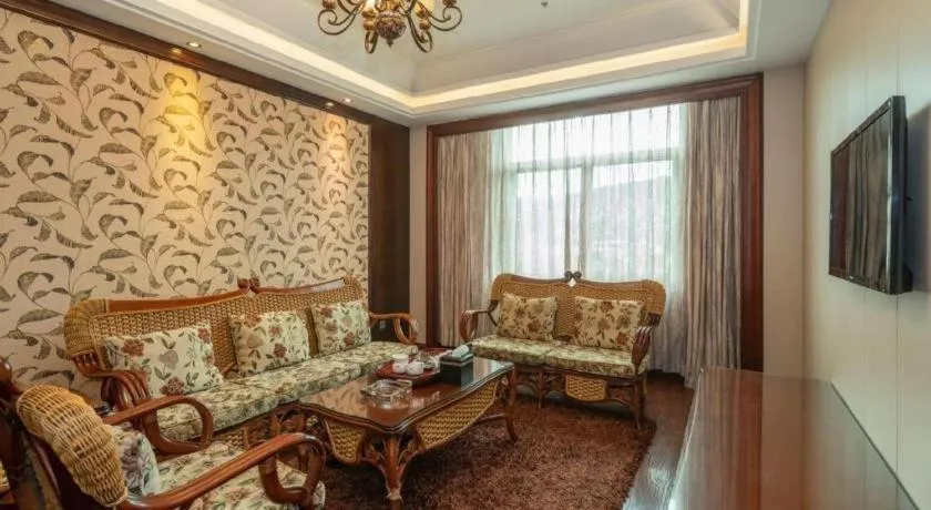 Fuzhou Chuanjie Hotspring and Golf Club Hotel