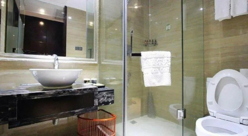 Fuzhou Chuanjie Hotspring and Golf Club Hotel