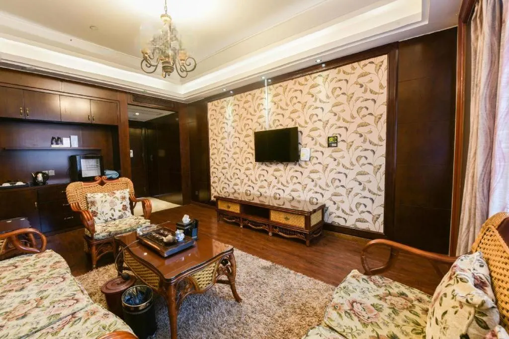 Fuzhou Chuanjie Hotspring and Golf Club Hotel