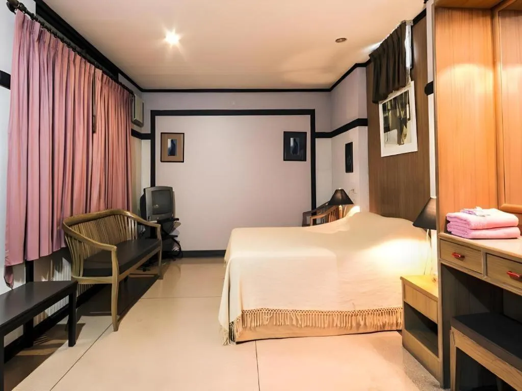 Bed in Numsin Hotel