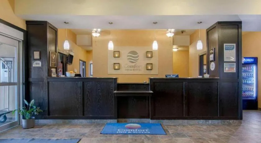 Comfort Inn & Suites