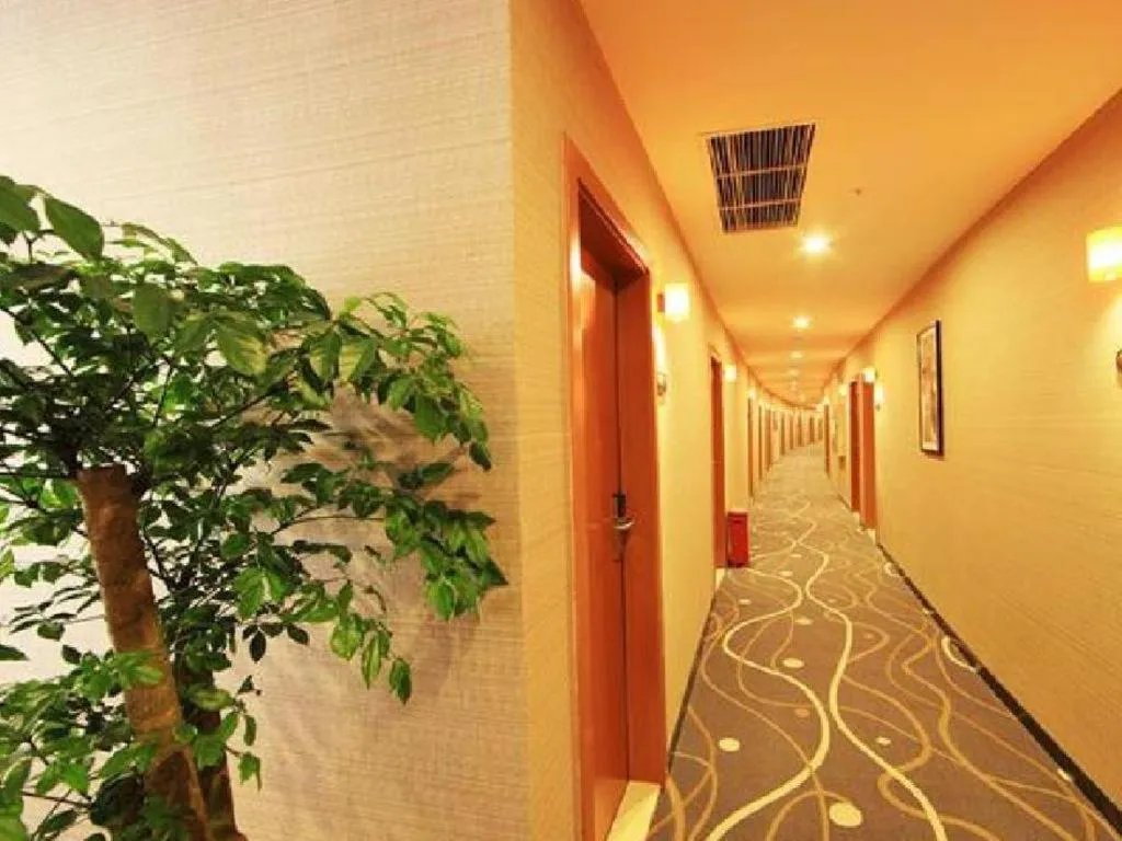7 Days Premium Hotel Chongqing Yangjiaping Pedestrian Street Centre Branch