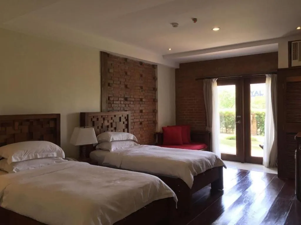Bed in Mango Valley Hotel