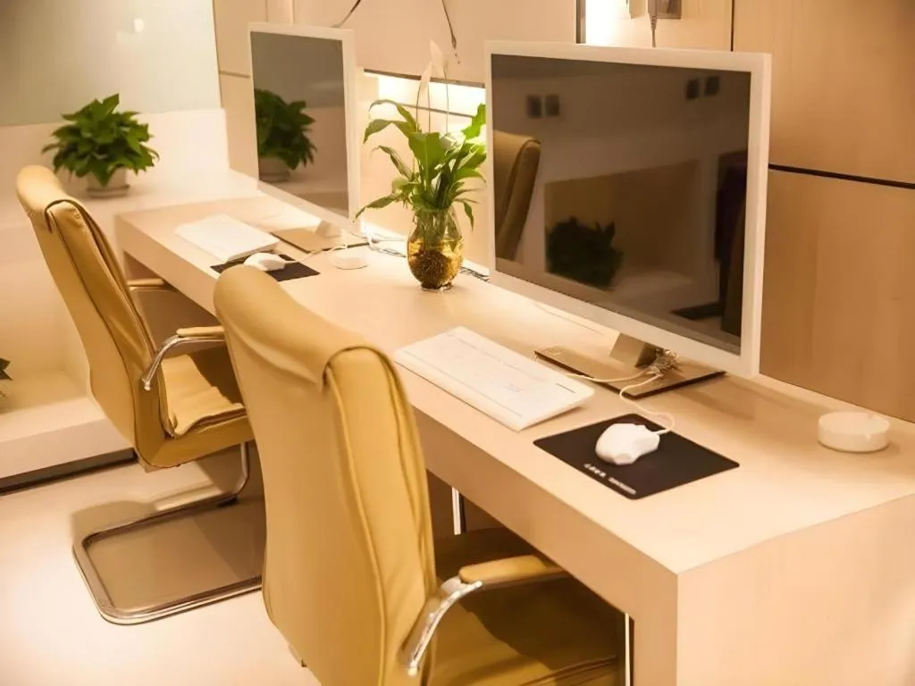 7 Days Premium Tongliao Train Station Branch