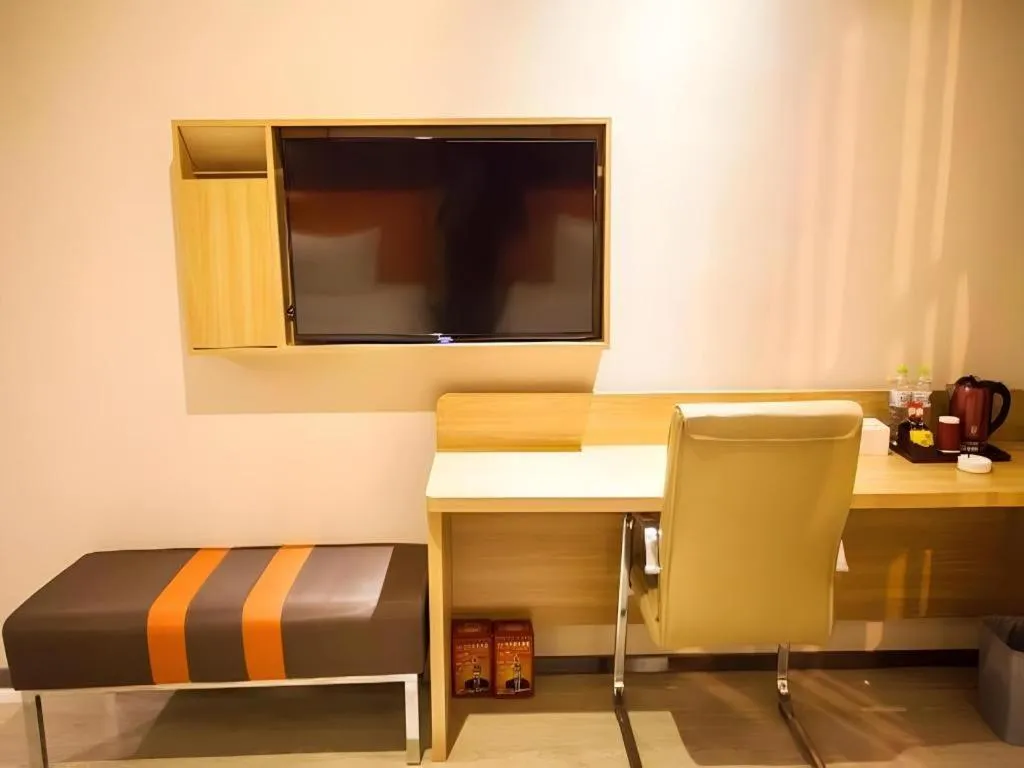 7 Days Premium Tongliao Train Station Branch