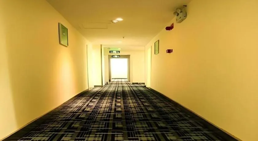 7 Days Inn Xichang Hangtian Avenue Toursim Center