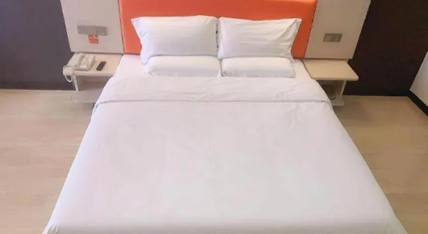 Bed in 7 Days Premium Jingjiang Fuhai New World Automobile Terminal Branch