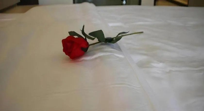 Bed in 7 Days Premium Jingjiang Fuhai New World Automobile Terminal Branch