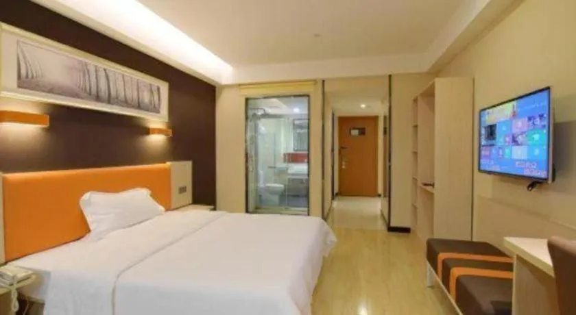 Bed in 7 Days Premium Jingjiang Fuhai New World Automobile Terminal Branch