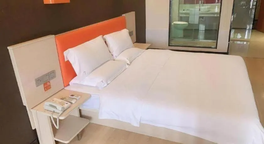 Bed in 7 Days Premium Jingjiang Fuhai New World Automobile Terminal Branch