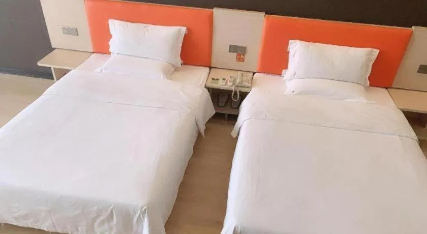 Bed in 7 Days Premium Jingjiang Fuhai New World Automobile Terminal Branch