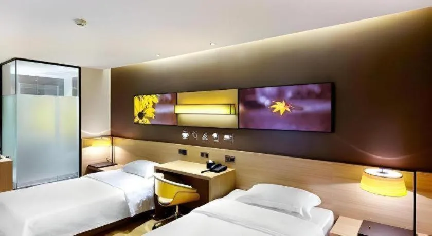 Bed in 7 Days Premium Jingjiang Fuhai New World Automobile Terminal Branch