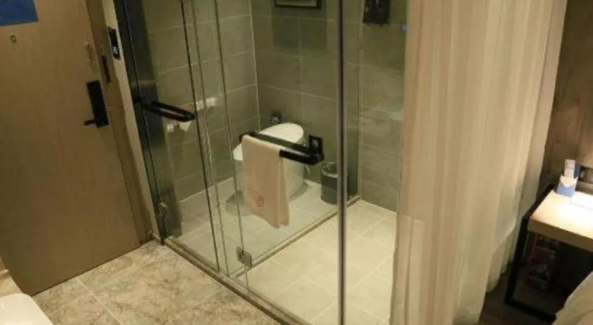 Qingdao Elegance Hotel