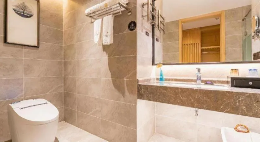 Qingdao Elegance Hotel