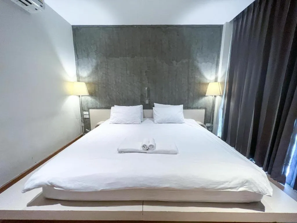 Bed in Ban Nai Amphoe