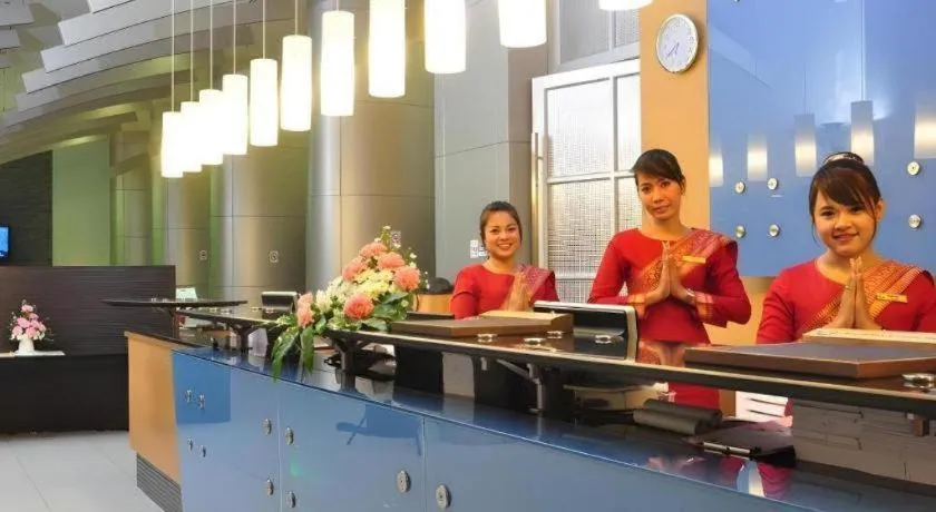 Mayflower Grande Hotel