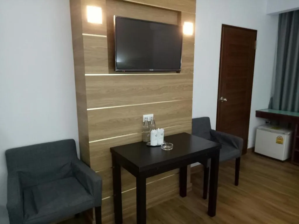 Mayflower Grande Hotel