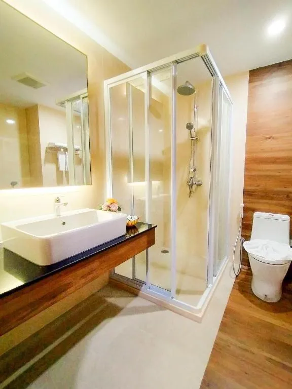 Mayflower Grande Hotel