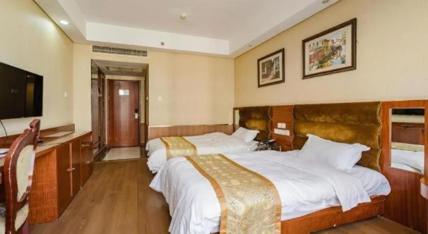 Bed in Qingdao TianRun JinWang Hotel