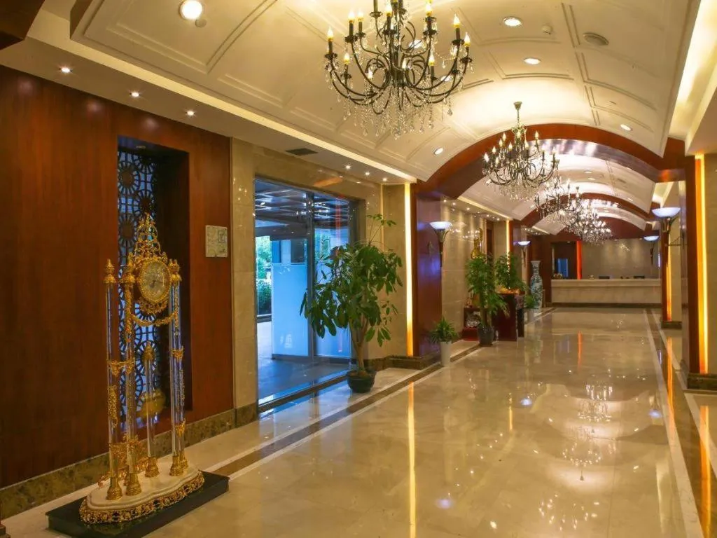 Qingdao TianRun JinWang Hotel