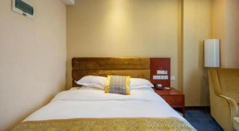 Bed in Qingdao TianRun JinWang Hotel