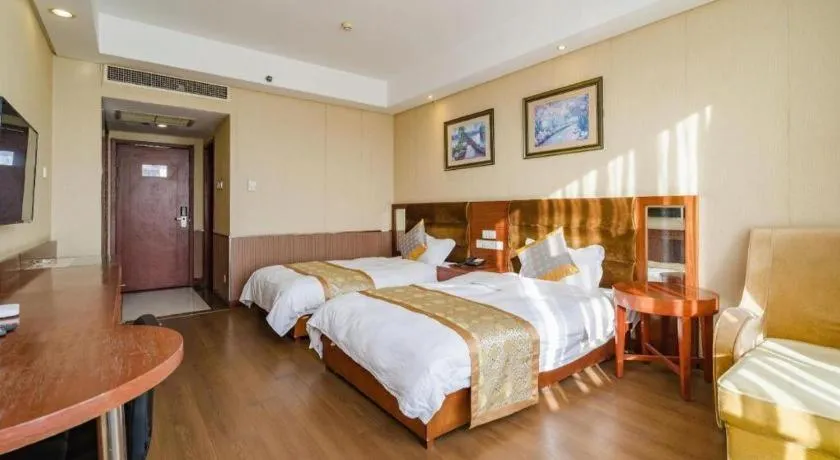 Bed in Qingdao TianRun JinWang Hotel